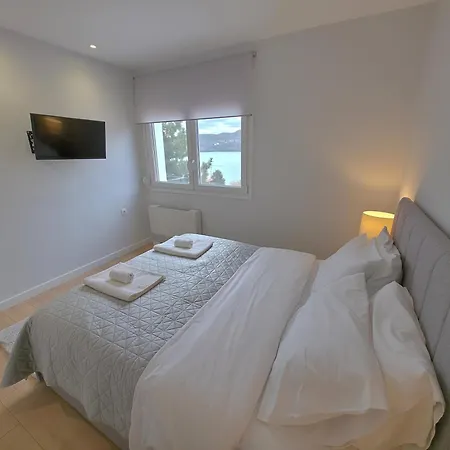 Delux Allure Apartment