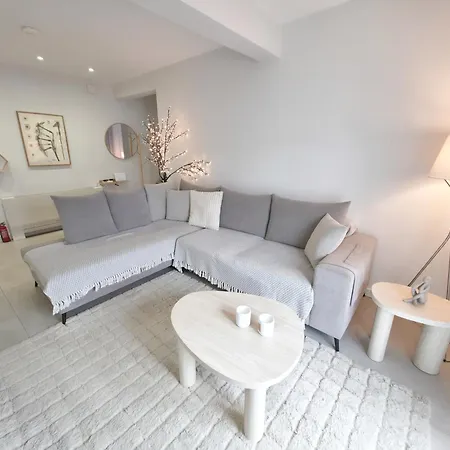 Delux Allure * Kastoria