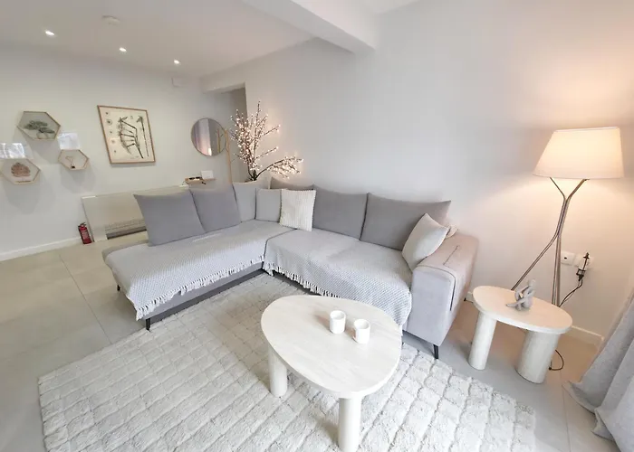 Delux Allure * Kastoria